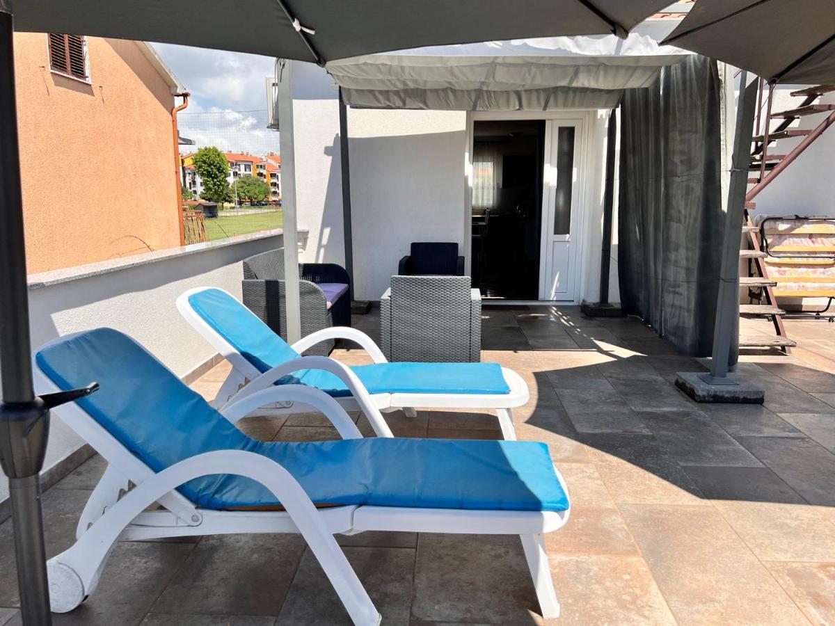 Apartment Mario Umag Buitenkant foto