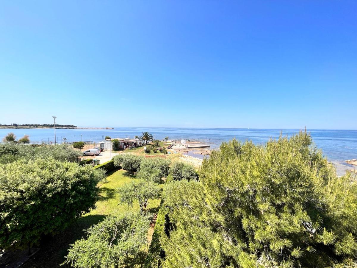 Apartment Mario Umag Buitenkant foto
